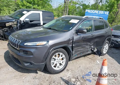 2016 Jeep Cherokee Latitude из США, поврежденный, VIN 1C4PJMCB0GW241287